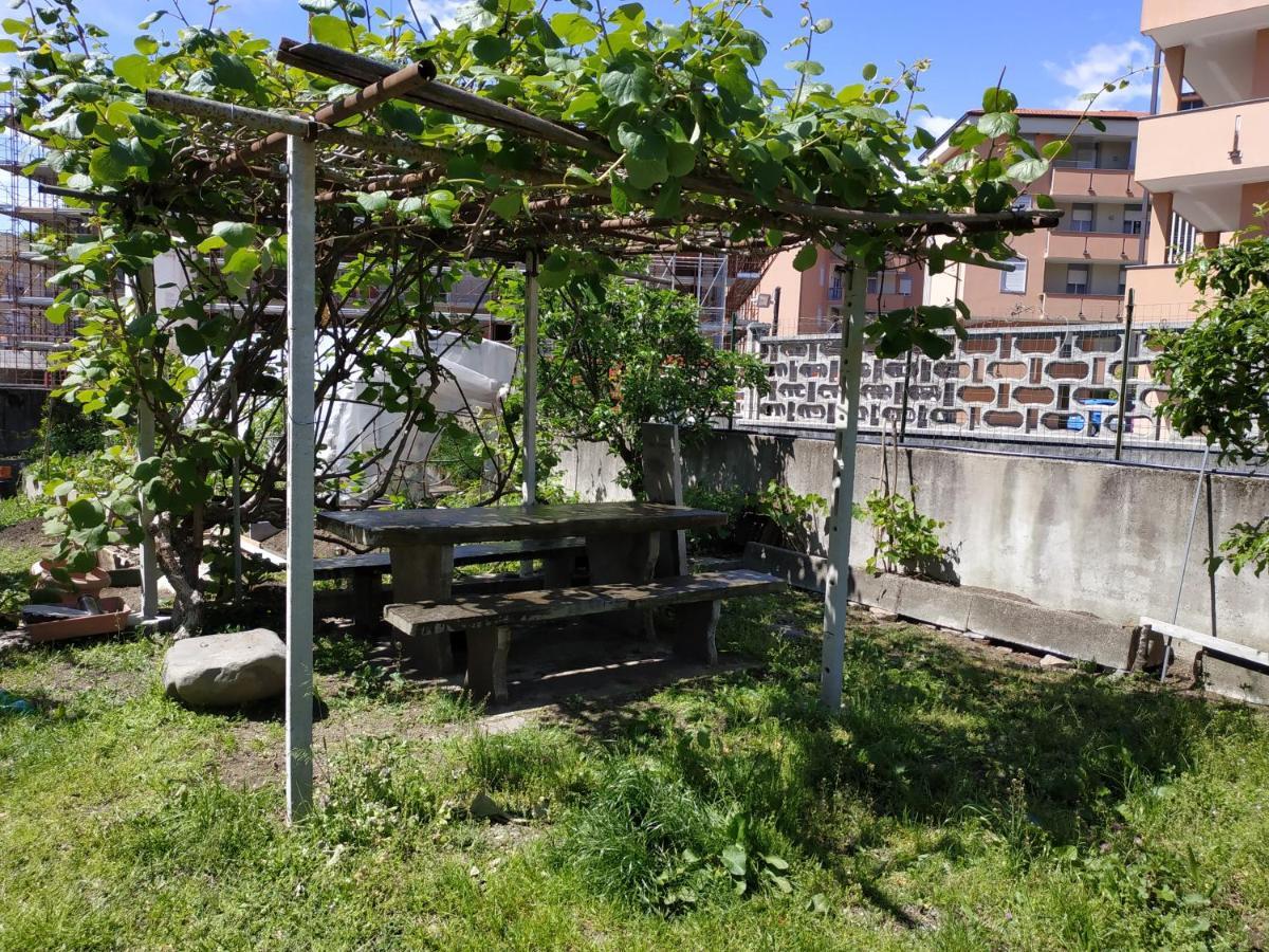 Casa Marina Verbania Exterior foto